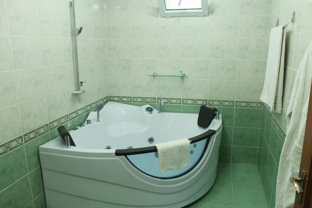 Atlas B&B Hotel Dushanbe Habitación foto